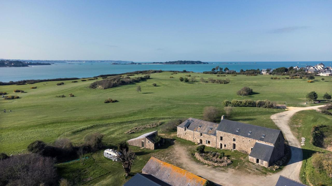 La Ferme Du Golf, Gite Atypique Et Artistique Lancieux Exterior photo